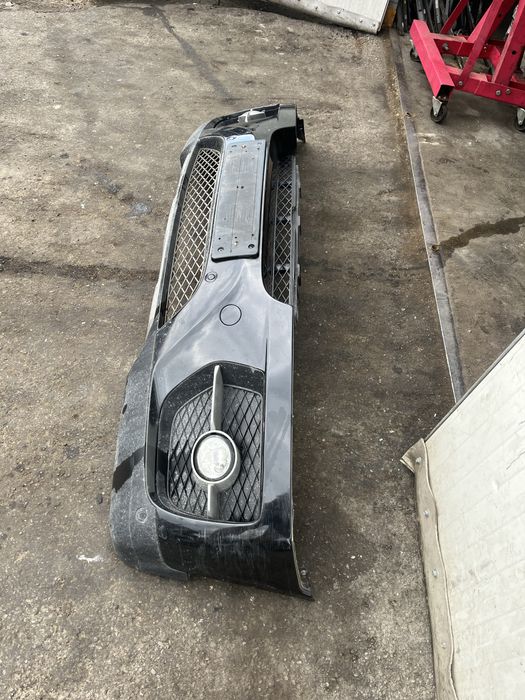 Предна броня бмв х6 е71 ( predna bronq bmw x6 e71 )