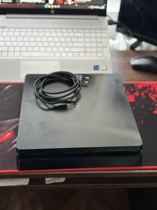 PlayStation 4 slim