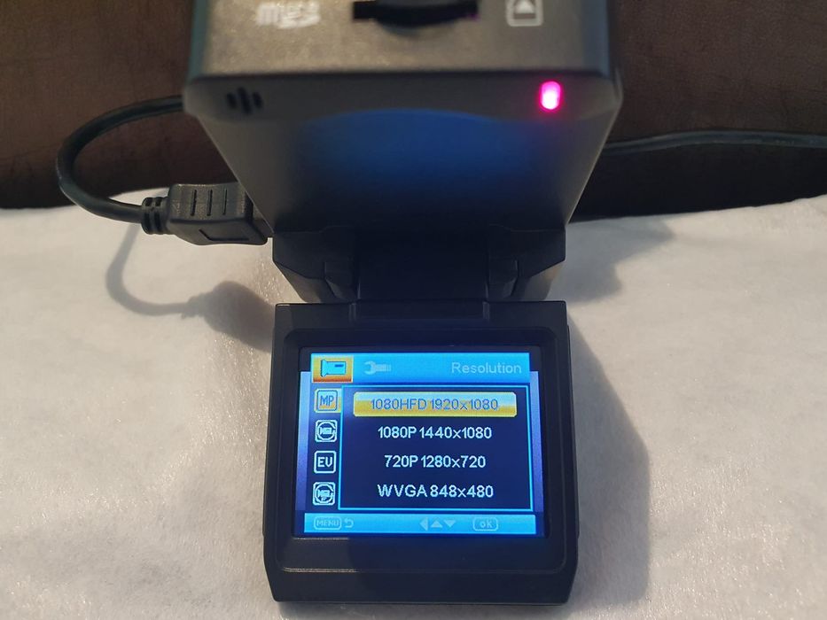 Видеорегистратор - Камера за кола !
---
В комплект с оригинално зарядн