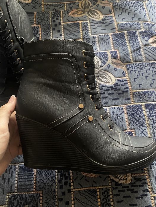 Продам ботинки весна-осень