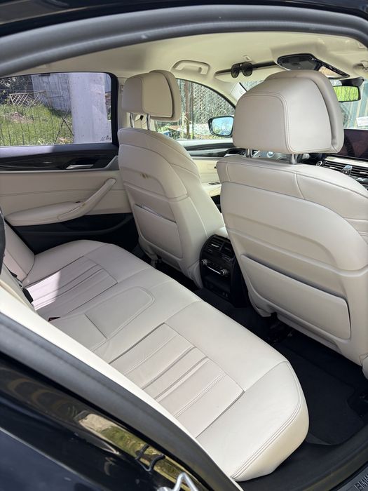 BMW 530e X-drive Facelift Luxury line