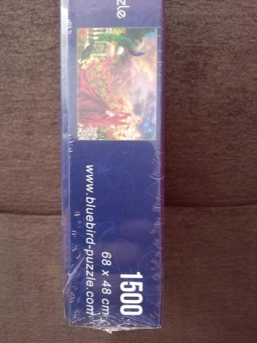 Нов пъзел Bluebird Concubine от Nene Thomas, 1500 части