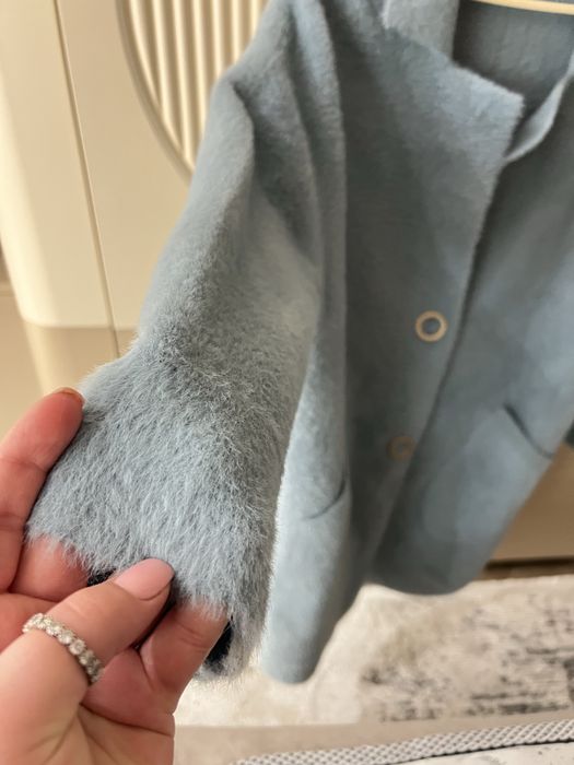 Новое пальто, теплое и красивое