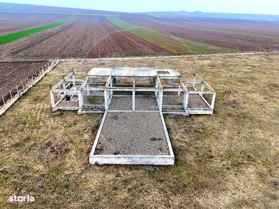 De vânzare teren 6900 mp Botosani-Hutani