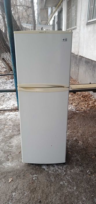 Холодильник продоется