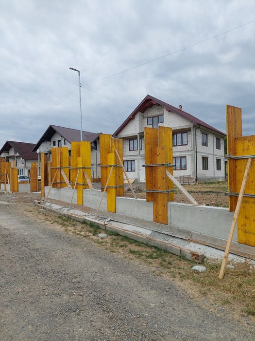 Inchiriem panouri tip doka, cofrage, schela metalica / pe roti, popici