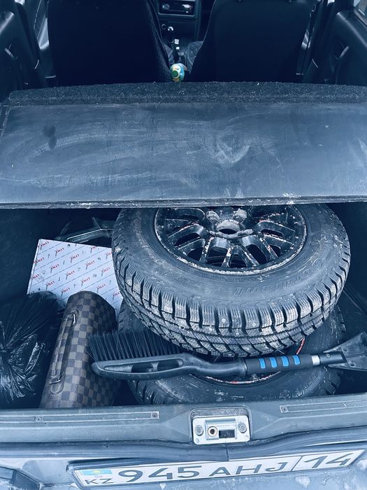 Продаю машину ваз 2114