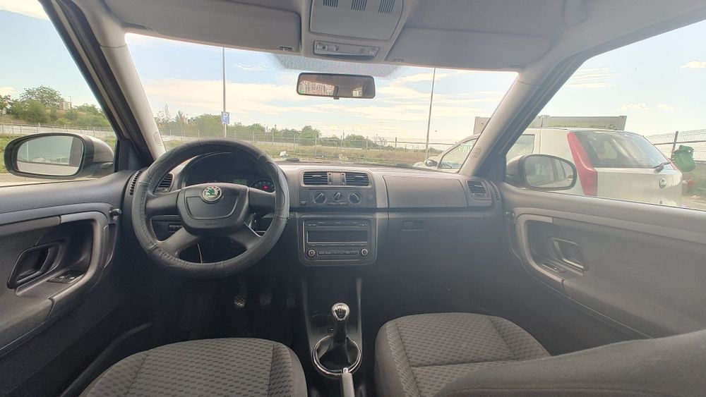 SKODA Fabia 2011 — imagine 4