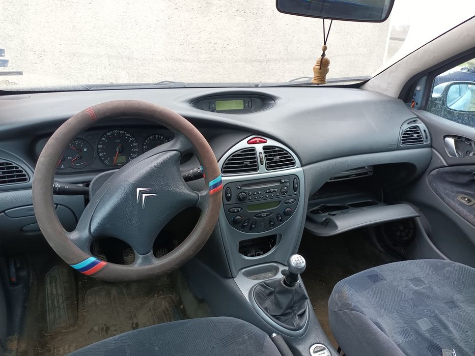 Продавам citroen c5 1.8 бензин 85 киловата на части