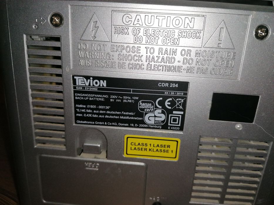 Combina muzicala Aiwa si un cd radio player Tevion
