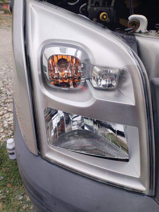 Полиране на фарове