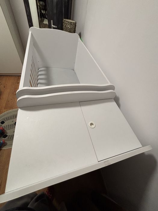 Продавам транформираща се кошара в 2 комбинации