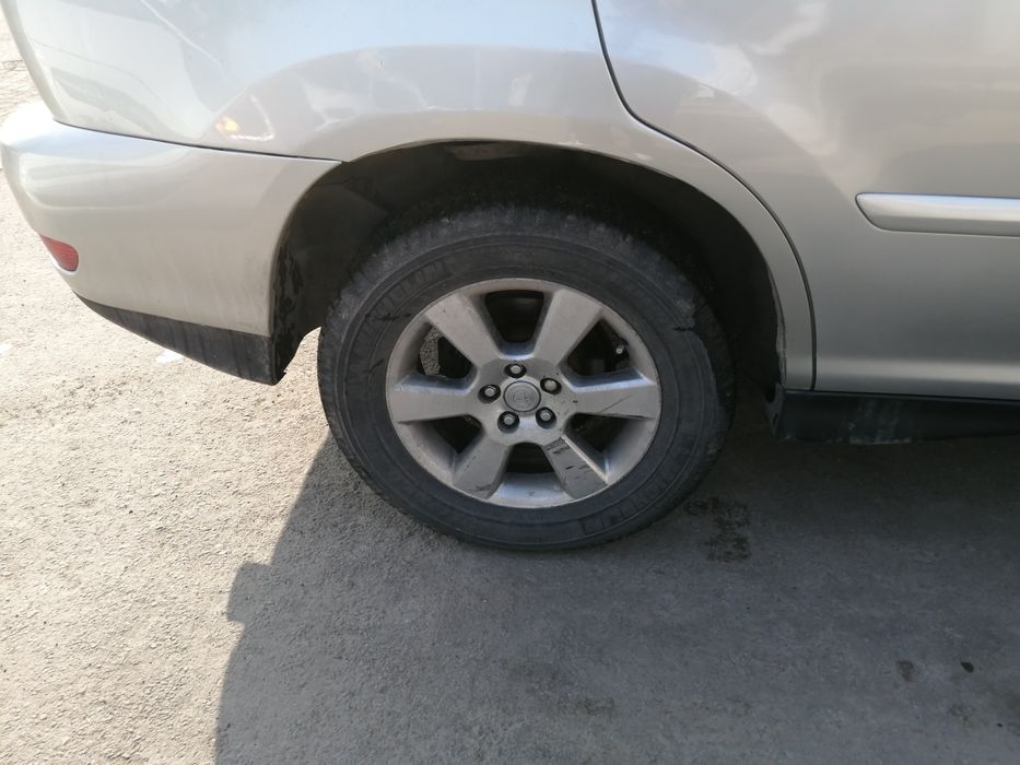 Продам резину на R 17 и R 15