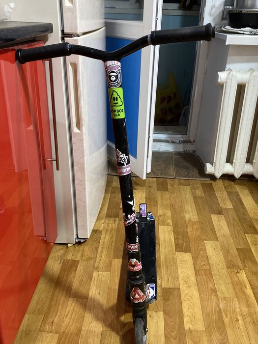 продам трюковый самокат 12000тг