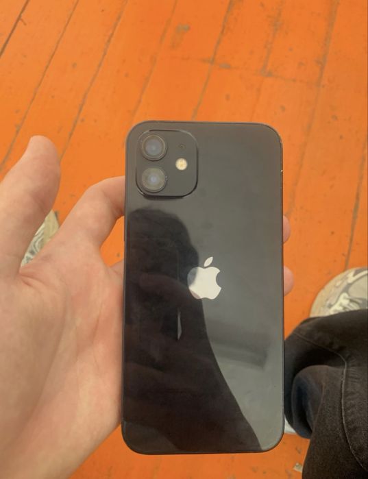 Продам iPhone 12 64gb 5G без минусов