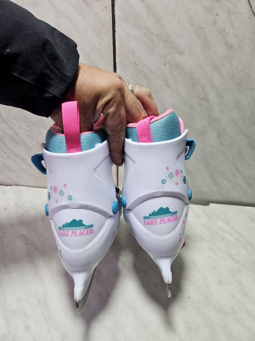 Patine 2012 gheata patinaj reglabile marime eu 31-32-33