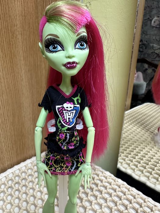 Продам кукол монстр хай!