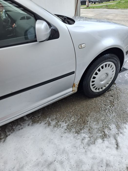 Vand Golf 4, 1,6 benzina