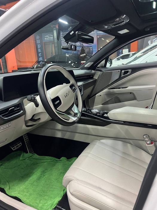 Киа к 8 Сотилади