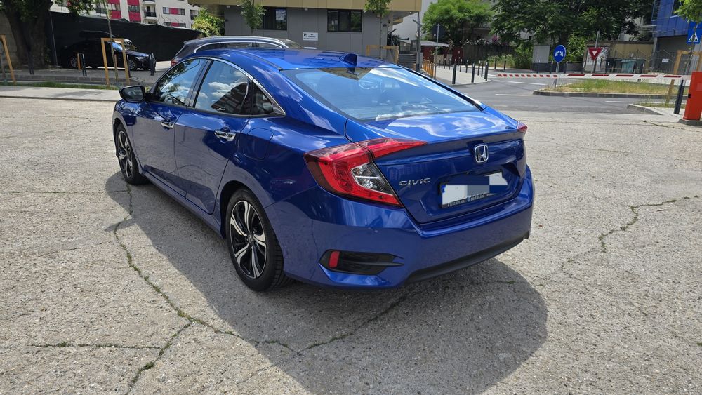 Honda Civic Sedan Elegance 1.5 VTEC Turbo 182hp
