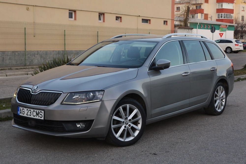 Skoda Octavia DSG / Webasto / Distronic / BiXenon adaptiv / Entry / Goo / Canton