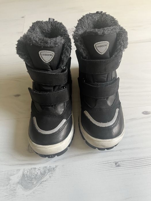 Детски ботуши 29-ти номер + подарък