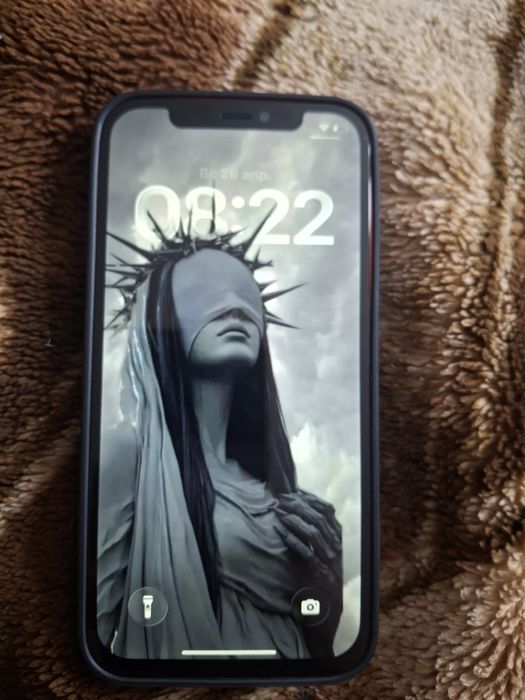 IPhone 12 64 gb с доками и коробкой