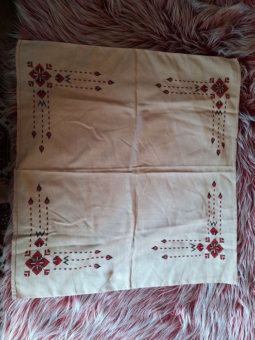 Текстилни карета и покривки.