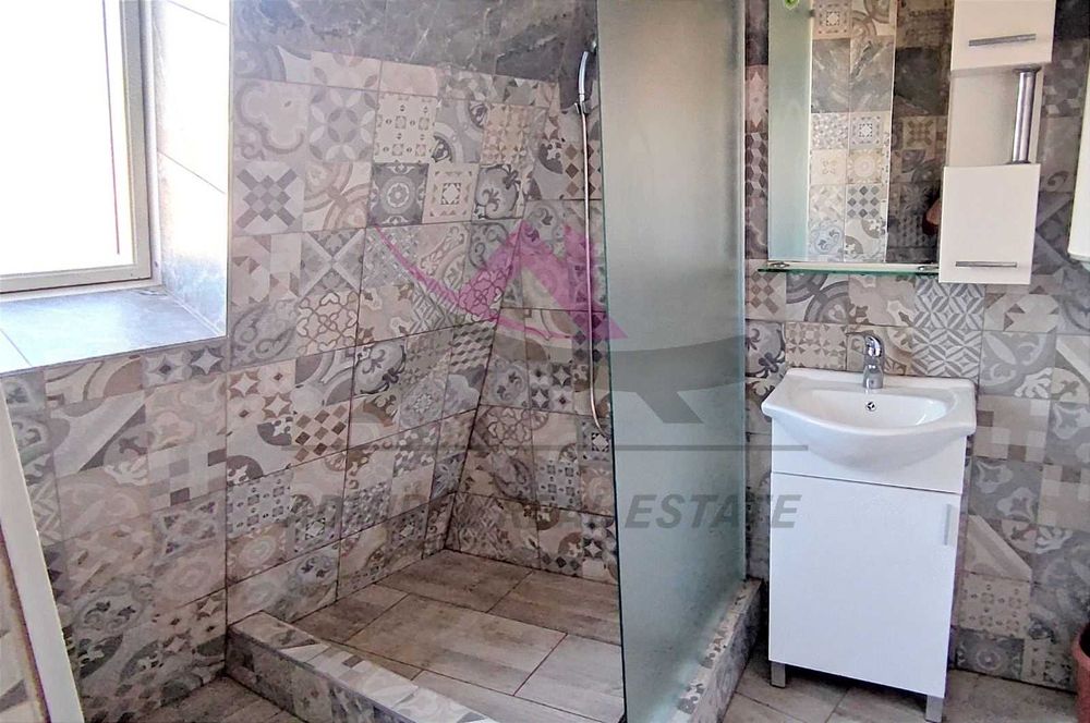 Дава се под наем Тристаен апартамент в Варна, Чайка - 75 кв.м за 800 € - Снимка #3