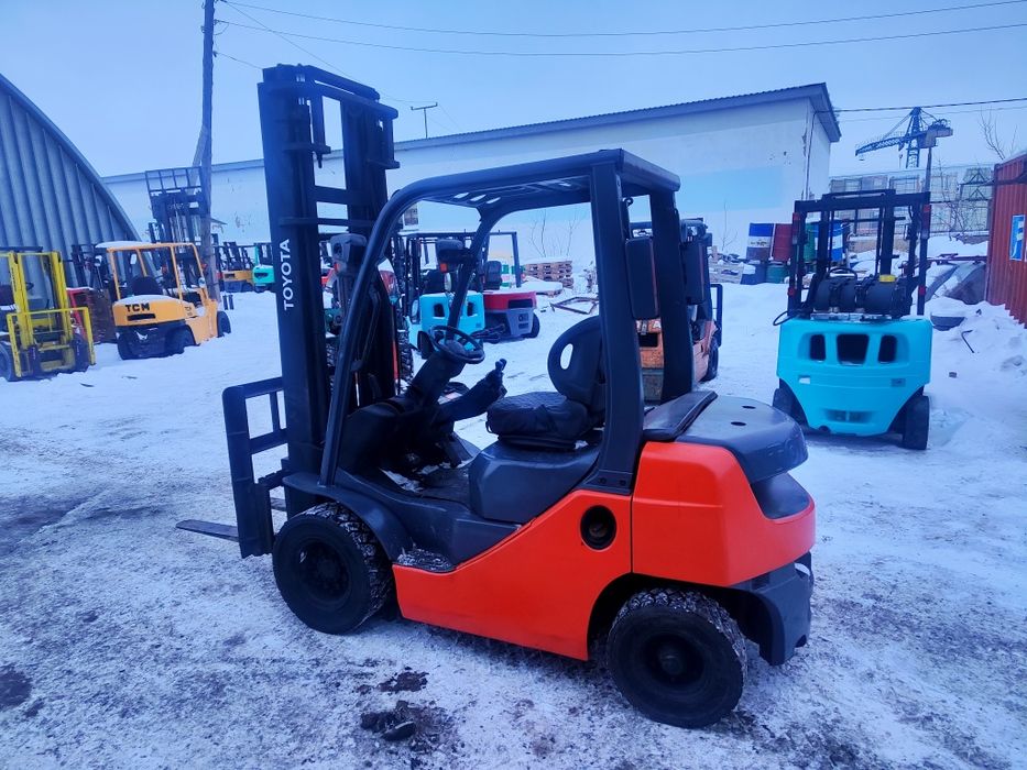 Продам вилочный погрузчик. Кара