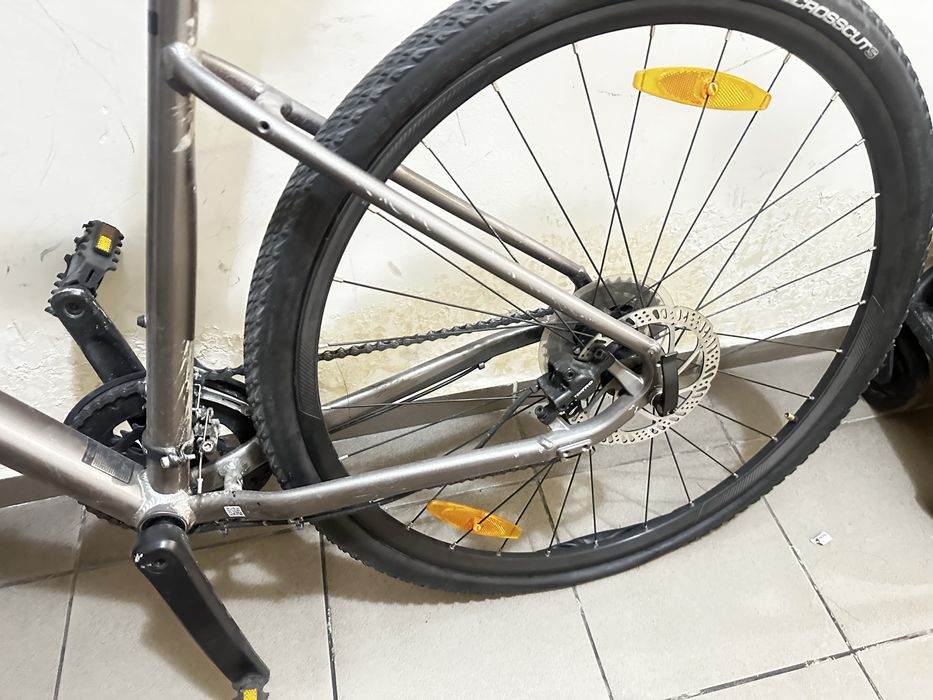 Велосипед Giant Roam