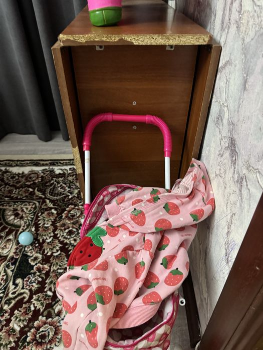 Продаю стол