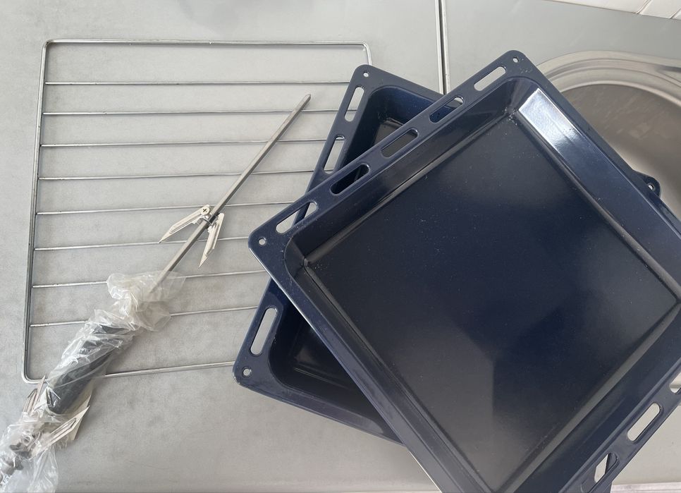 Продам электрическую плиту