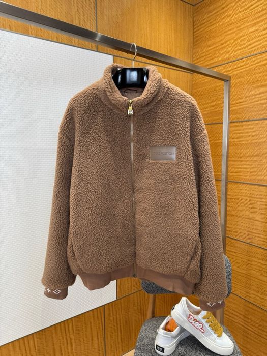 Geaca Louis Vuitton cu blana Premium