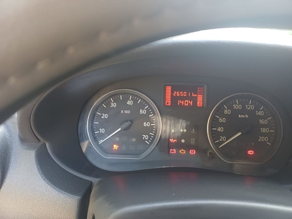 Nissan Almera 2014 1.6 л