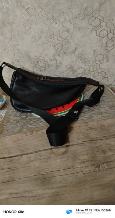 Продаю женские сумки