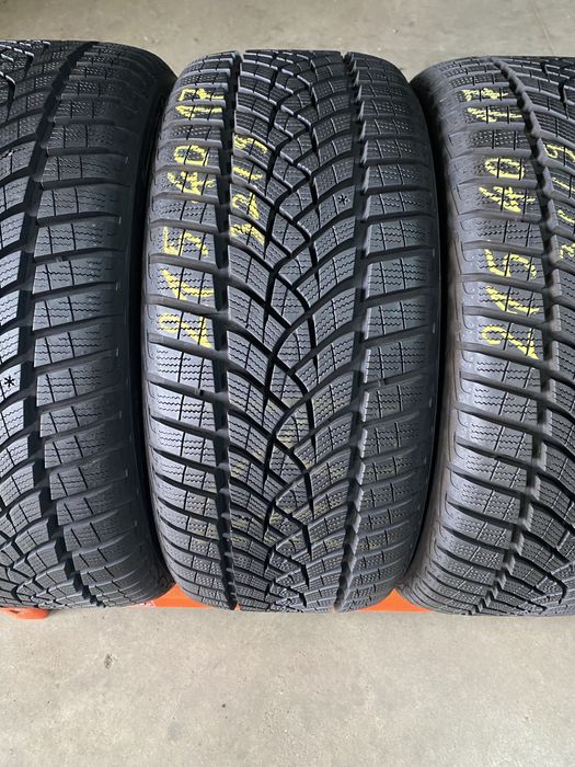 Anvelope iarna 215/40/17 Goodyear Ultra Grip Performance 215 40 17 R17