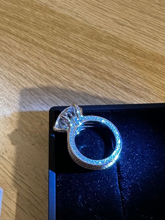 925 Сребърен пръстен за годишнина с голям камък