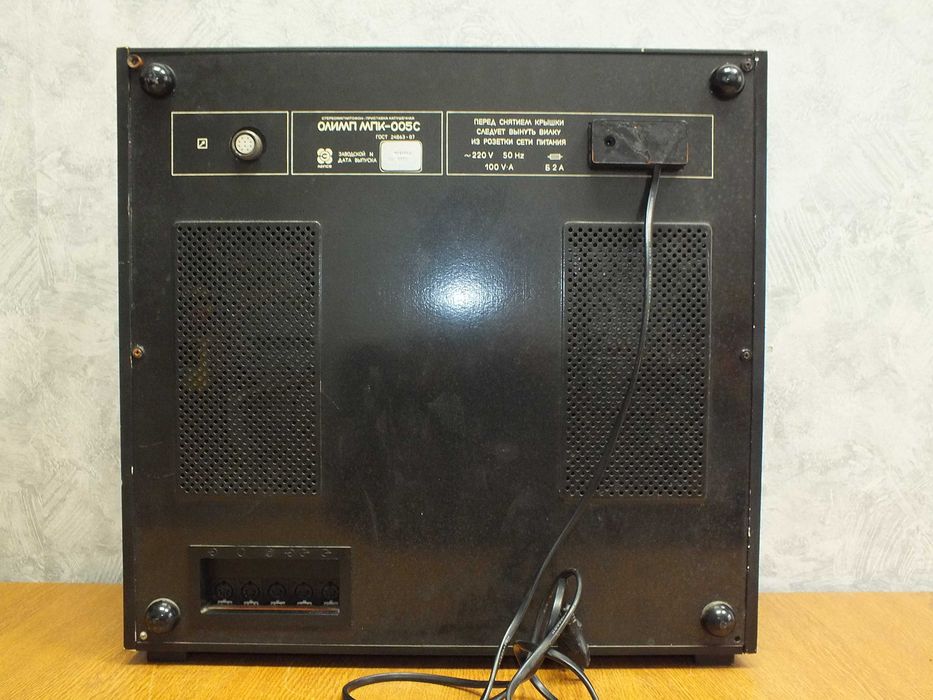 Катушечный магнитофон Олимп 005