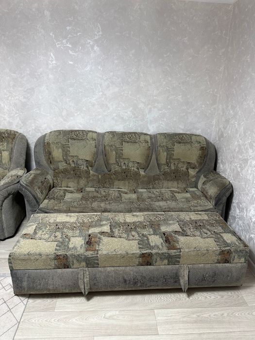 Диван отдам даром