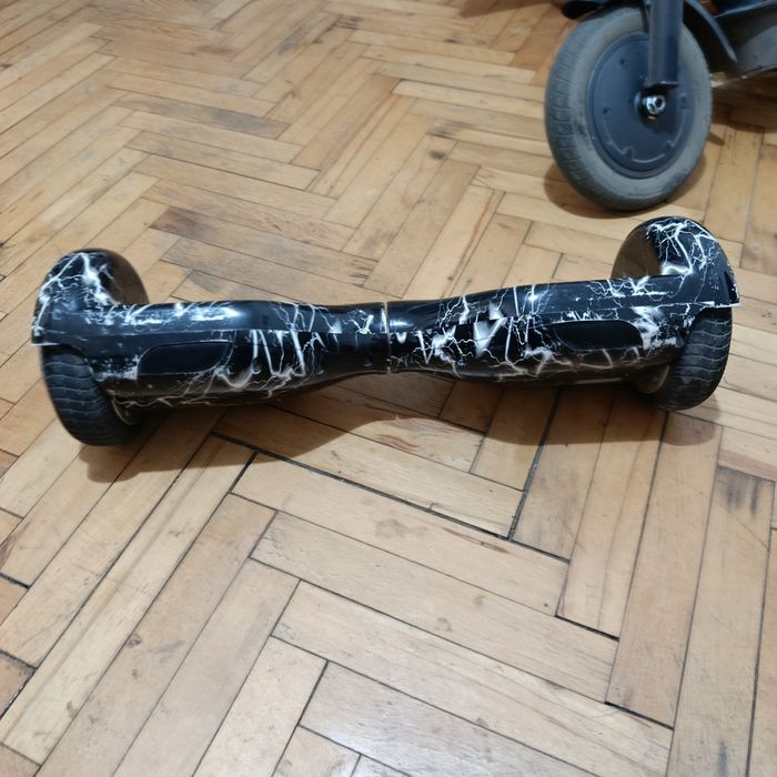 Продавам ховърборд