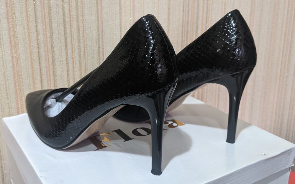 Стильные женские туфли