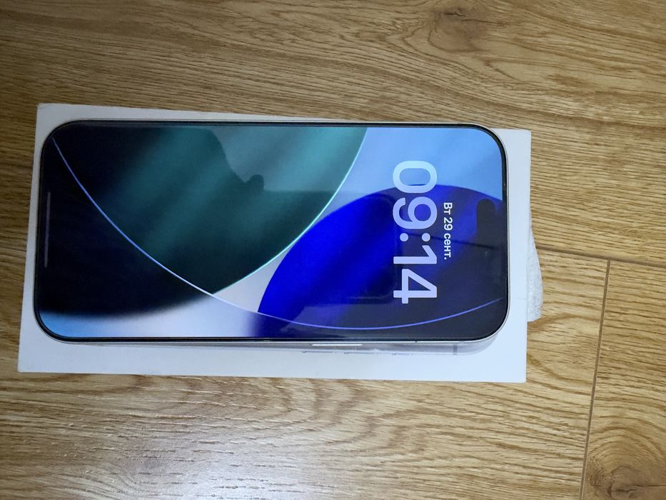 Продам Iphone 17pro