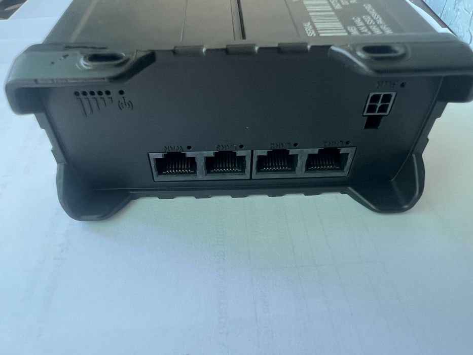Router mobil TELTONIKA RUT950