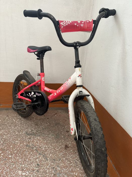 Продам детский велик в очень хорошем состоянии, имеются дополнительные