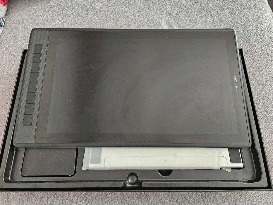 Tableta/Display Grafic Huion Kamvas Pro 16 2.5K stare impecabilă