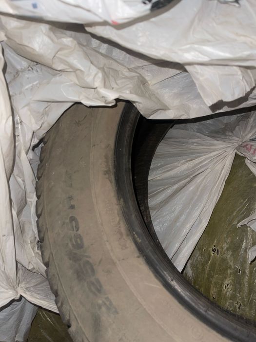 Продам шины зимние  Город Астана