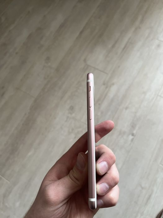Iphone 7 ,32 gd.