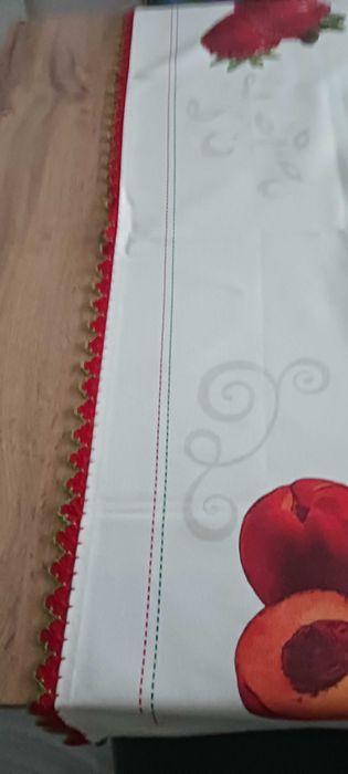 Покривка за маса 1.15/1.15м