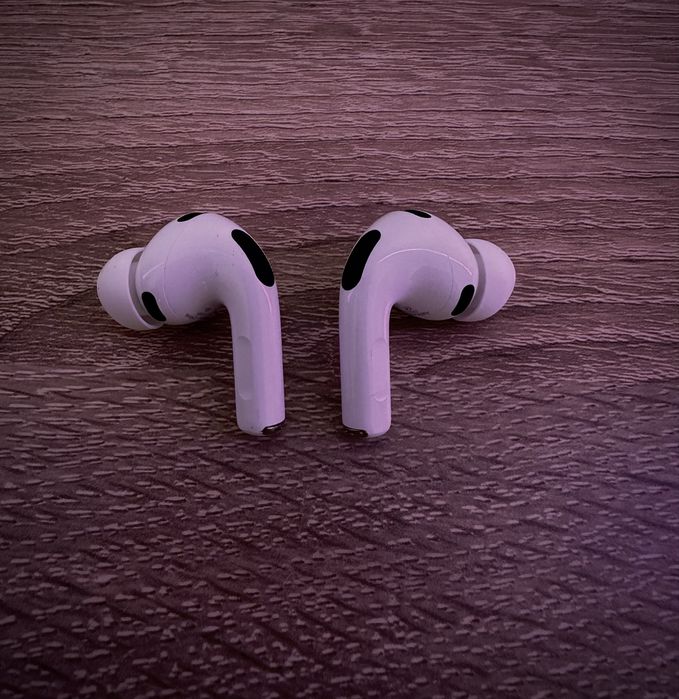 Продавам безжични Bluetooth слушалки AirPods Pro 3 ANC | 3rd Generation | Слушал